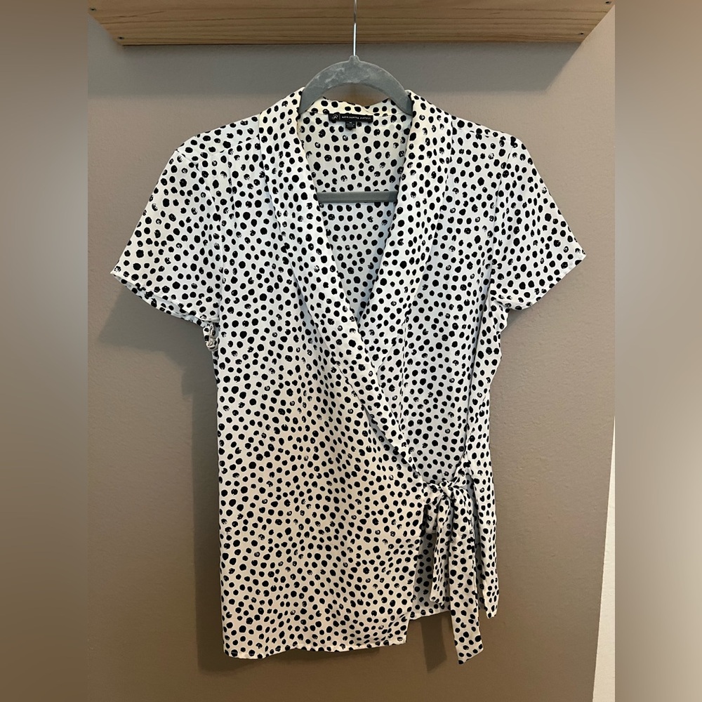 Arianna Papell black & white polka dot blouse